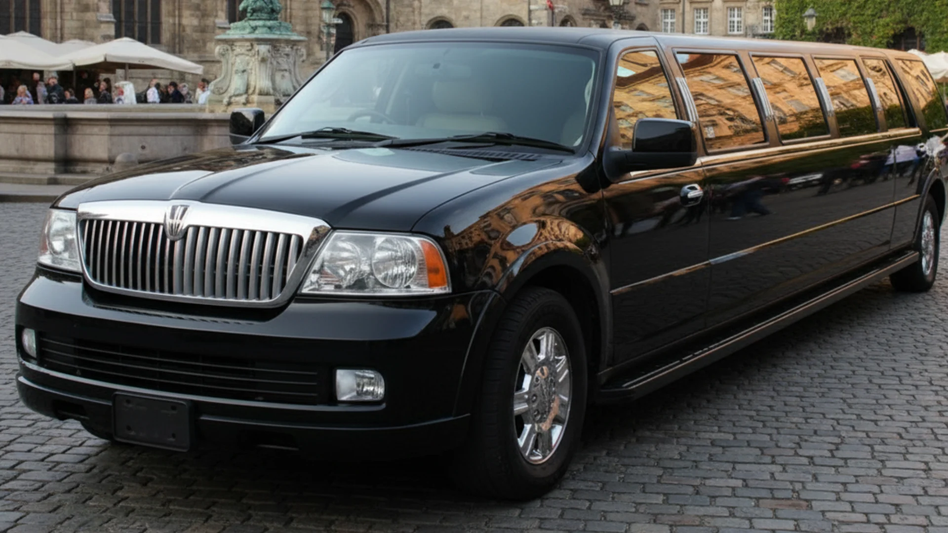 Lincoln Navigator black (3)