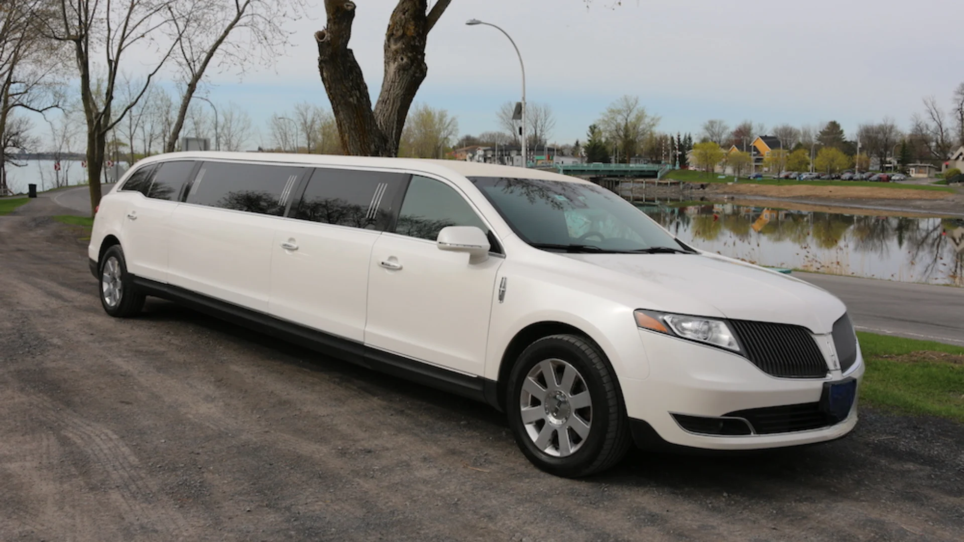 MKT LINCOLN LIMOUSINE (4)